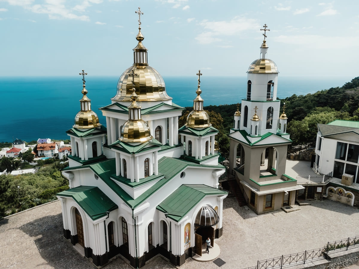 Храм Архангела Михаила в Крыму